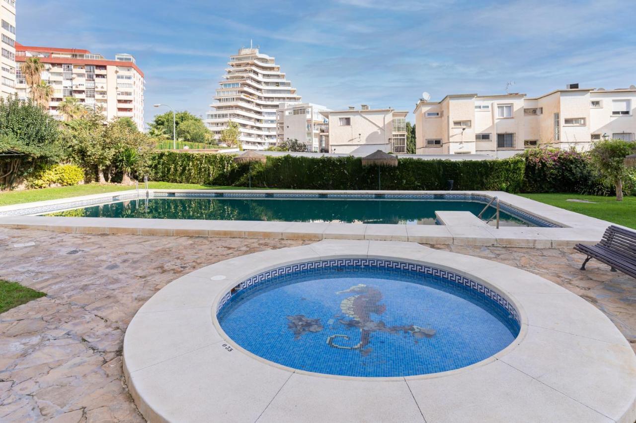 Blonzu Camerun Benalmádena Esterno foto